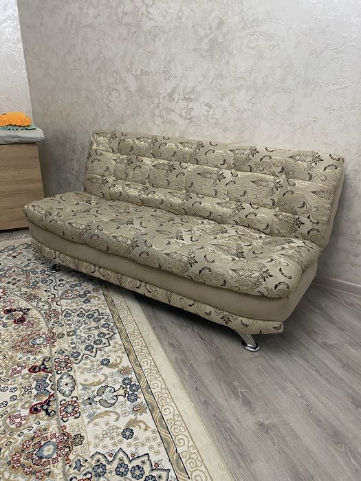 Продается диван с креслами