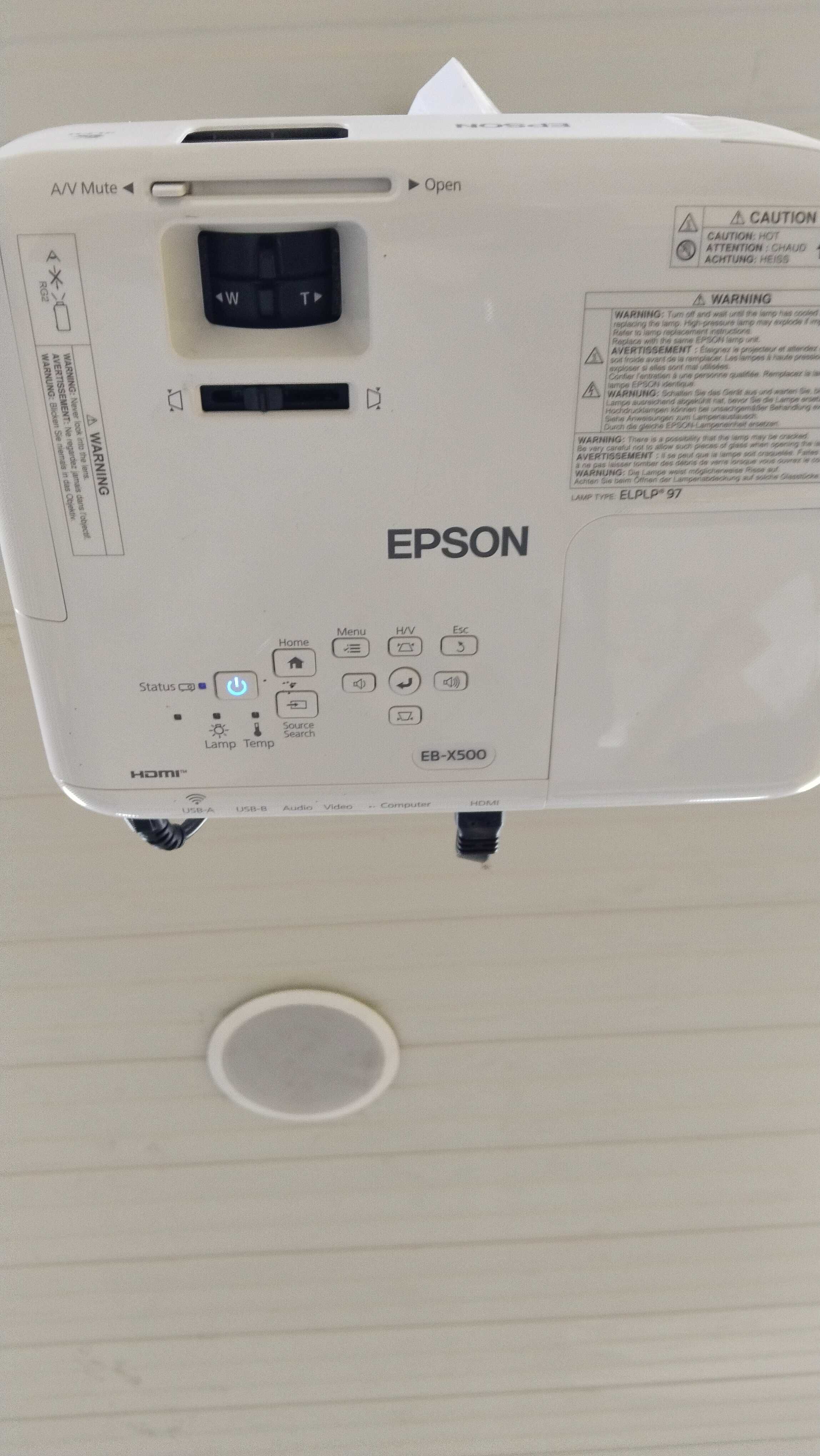 Продается проектор EPSON EB-X500