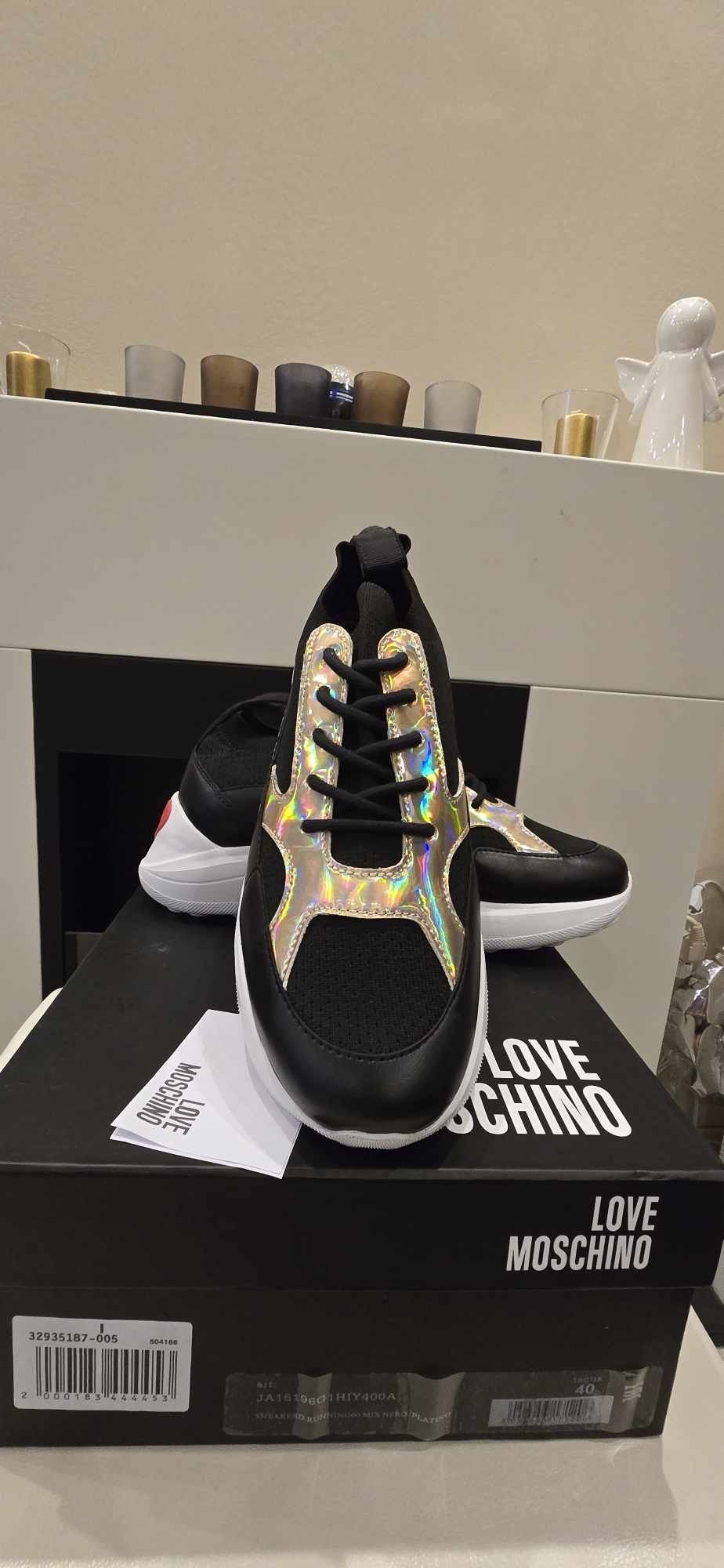 Love Moschino сникърси,38 номер