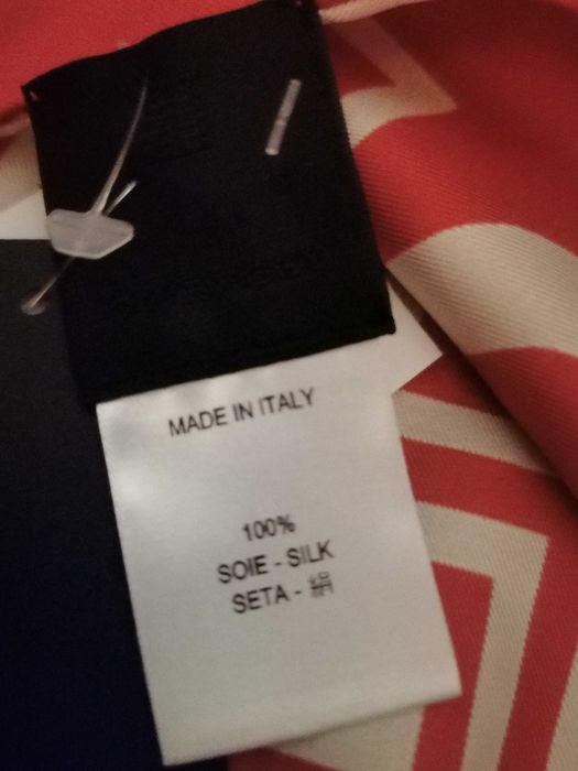 Копринен шал Живанши