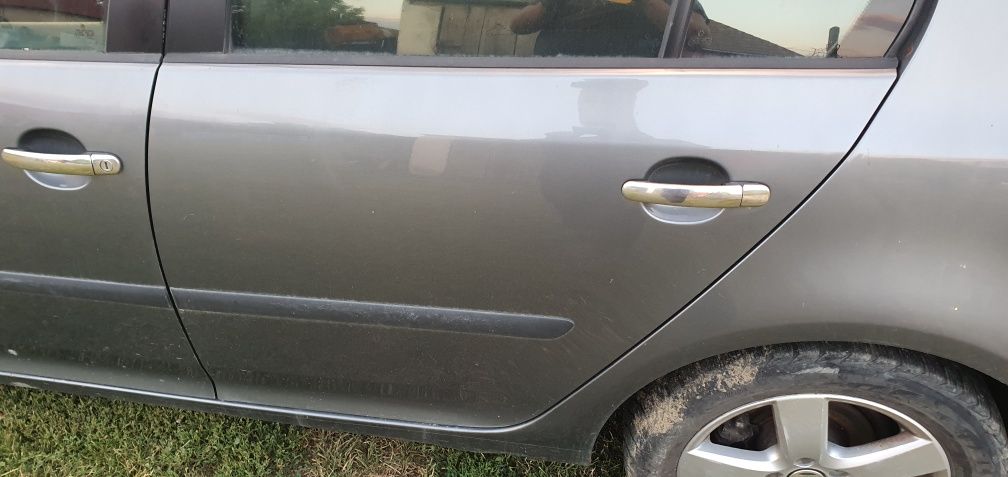 Usa portiera fata spate stanga dreapta golf 5 hatchback LA7T