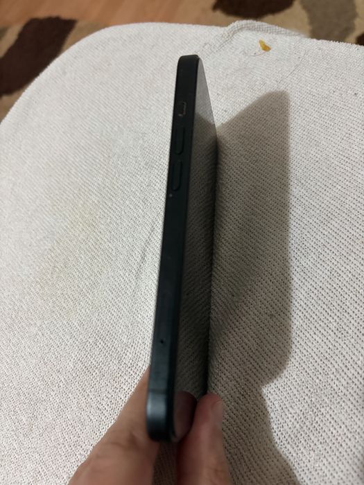 Vand iphone 15 128 Gb