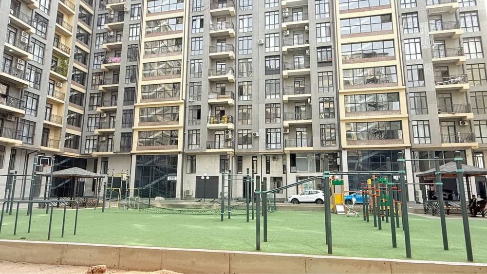 Срочно ЖК Yakkasaray City Mall 3/3/10. 74квадрат коробка