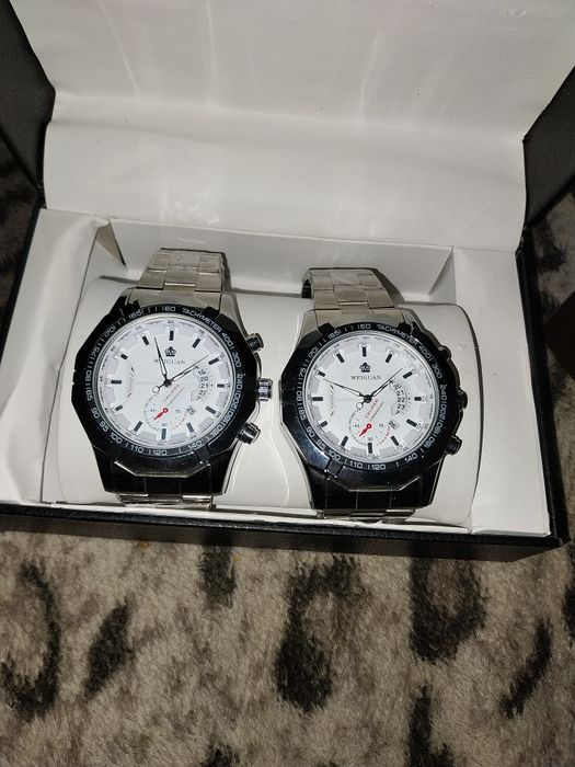 Vând 2 ceasuri WEIGUAN