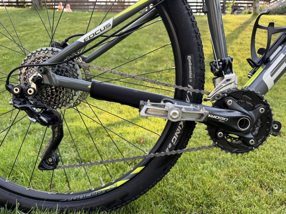 Bicicleta Focus Black Forest Ltd roti 29 deore xt furca aer fox