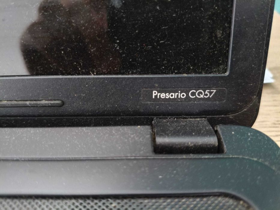 Laptop Compaq Presario CQ57
