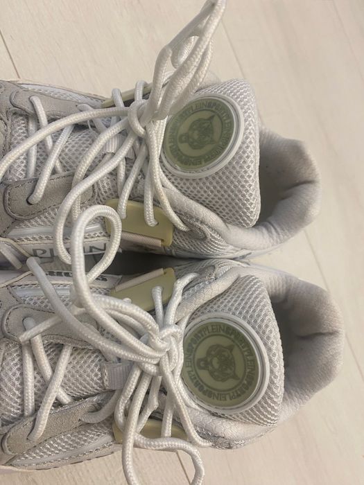 Маратонки PLEIN Sport- като нови , 39 номер , бели