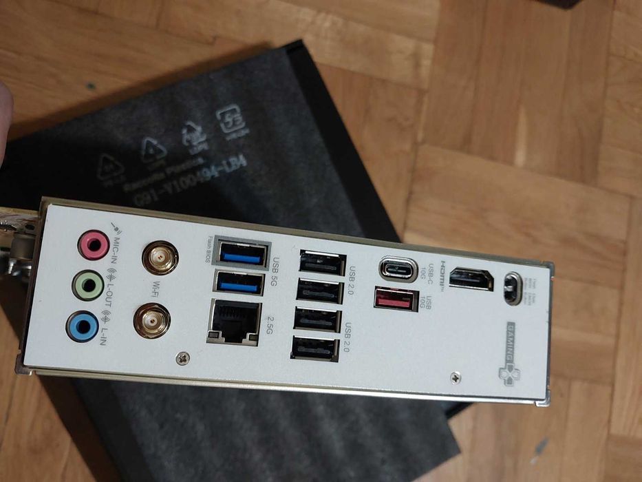 AMD Ryzen 5 7600 + MSI B840M Gaming Plus WI-FI 6E