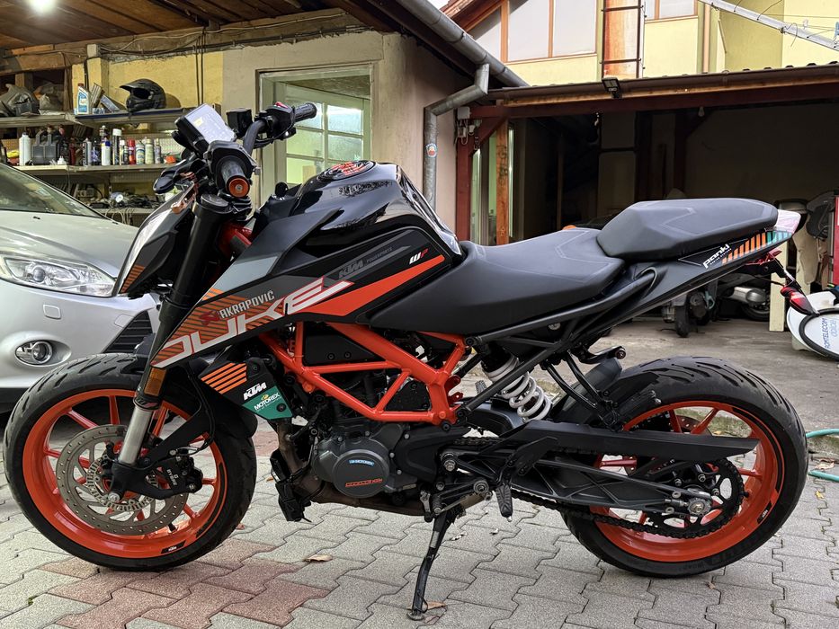 Ktm duke 125 2023.10 Inmatriculat Limited 7200km