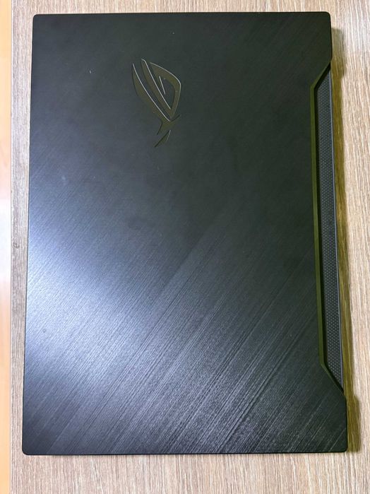 Гейминг Лаптоп Asus ROG Zephyrus S15