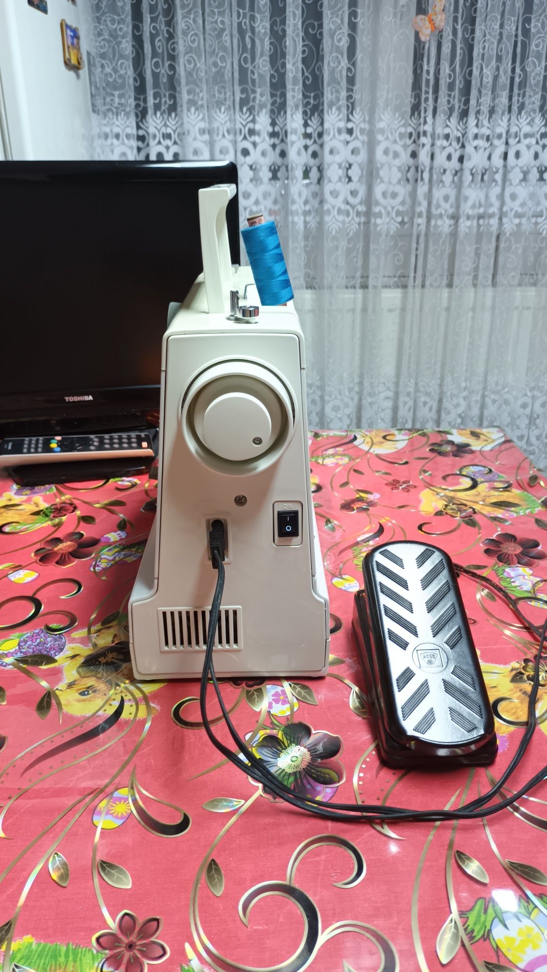 Masina de cusut PFAFF HOBBY cu butoniera automata si multiple operații