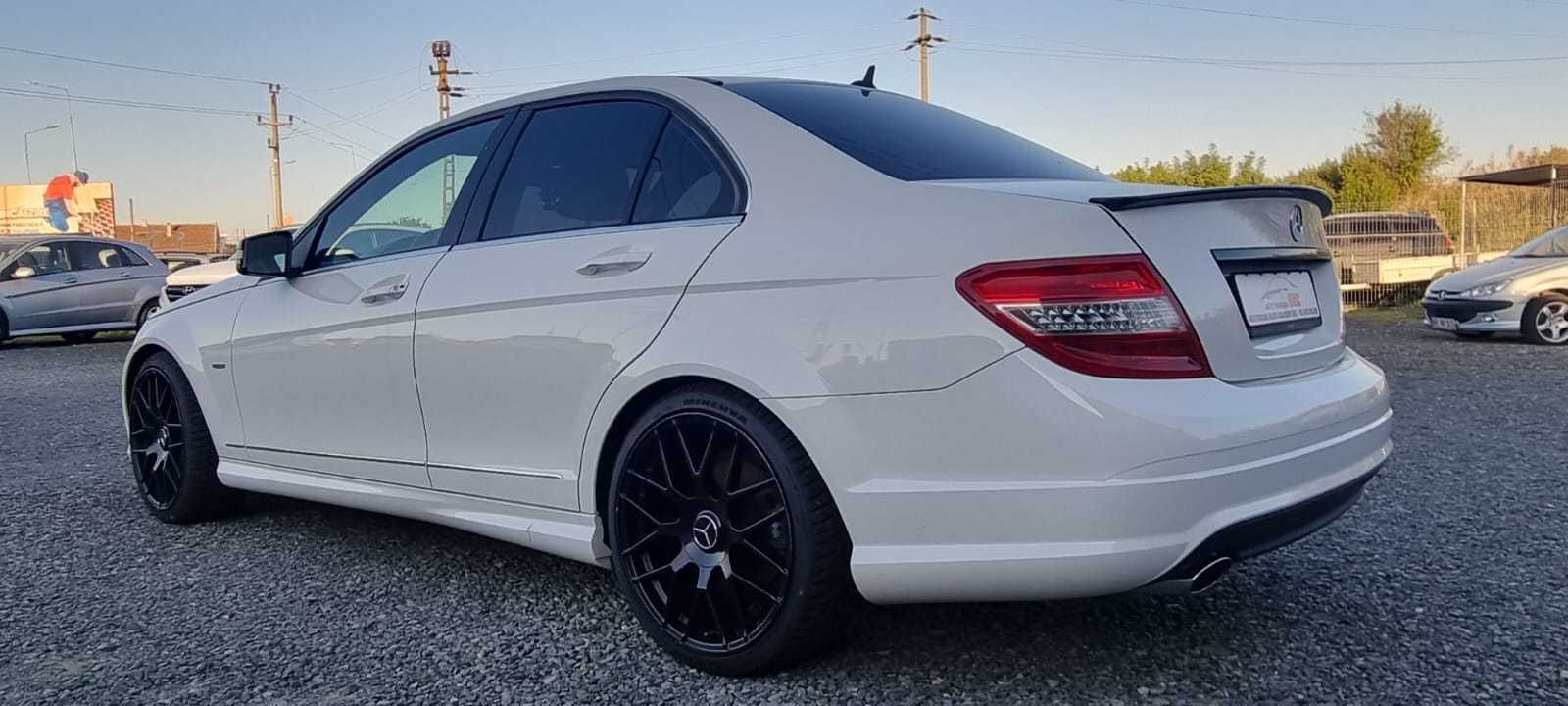 Mercedes-Benz C200 2.0 CDI 2010 Rate sau Cash