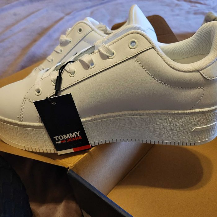 Adidasi Tommy Jeans