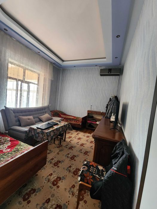 Уй сотилади. Недвижимость.