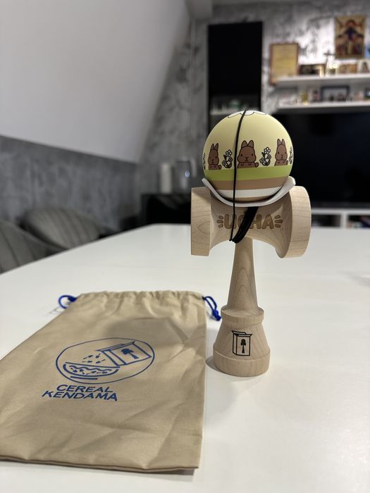 Vând Kendama Cereal UNO Mod v2 Rethink Shape (nu sweets, europe, krom)