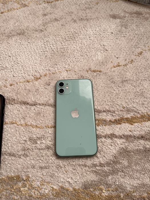 Iphone 11 экран толька поменял все работает