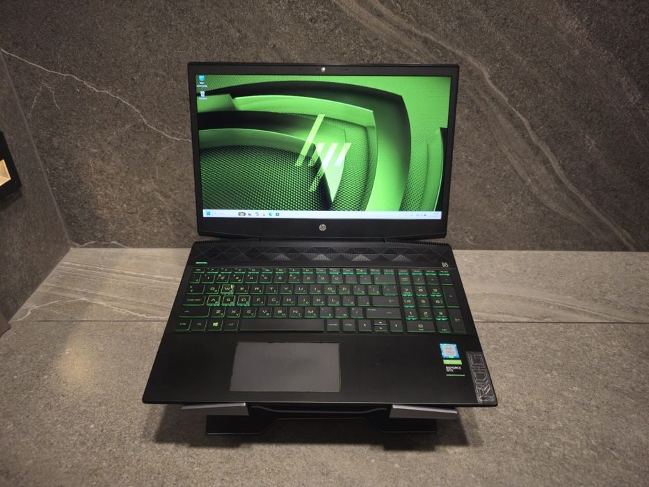 Игравой Ноутбук HP Gaming 15 (core i5-8th Gen/GTX1050/12ОЗУ/256/500)