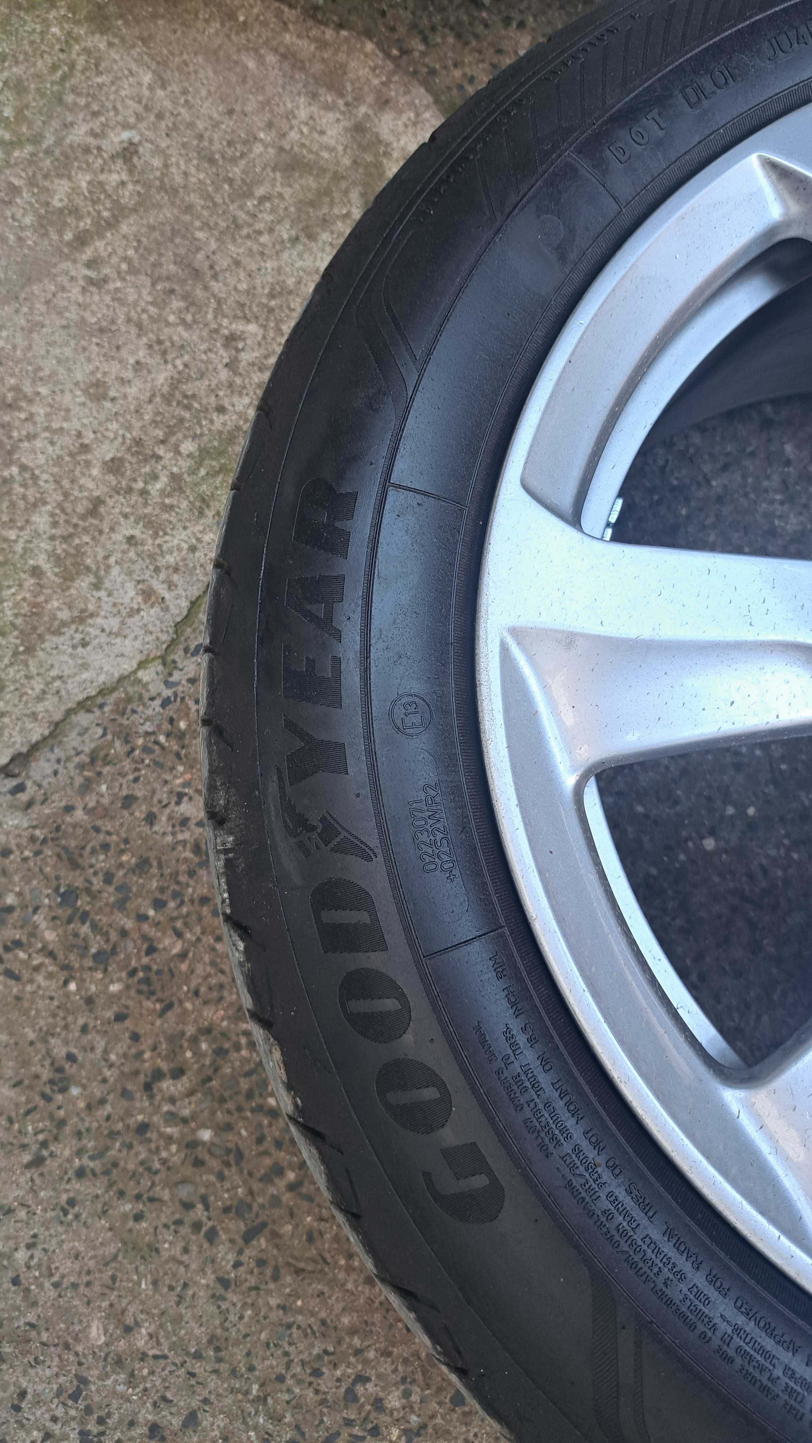 Гуми с джанти AUDI 205 55 16