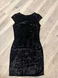 Rochie catifea neagra