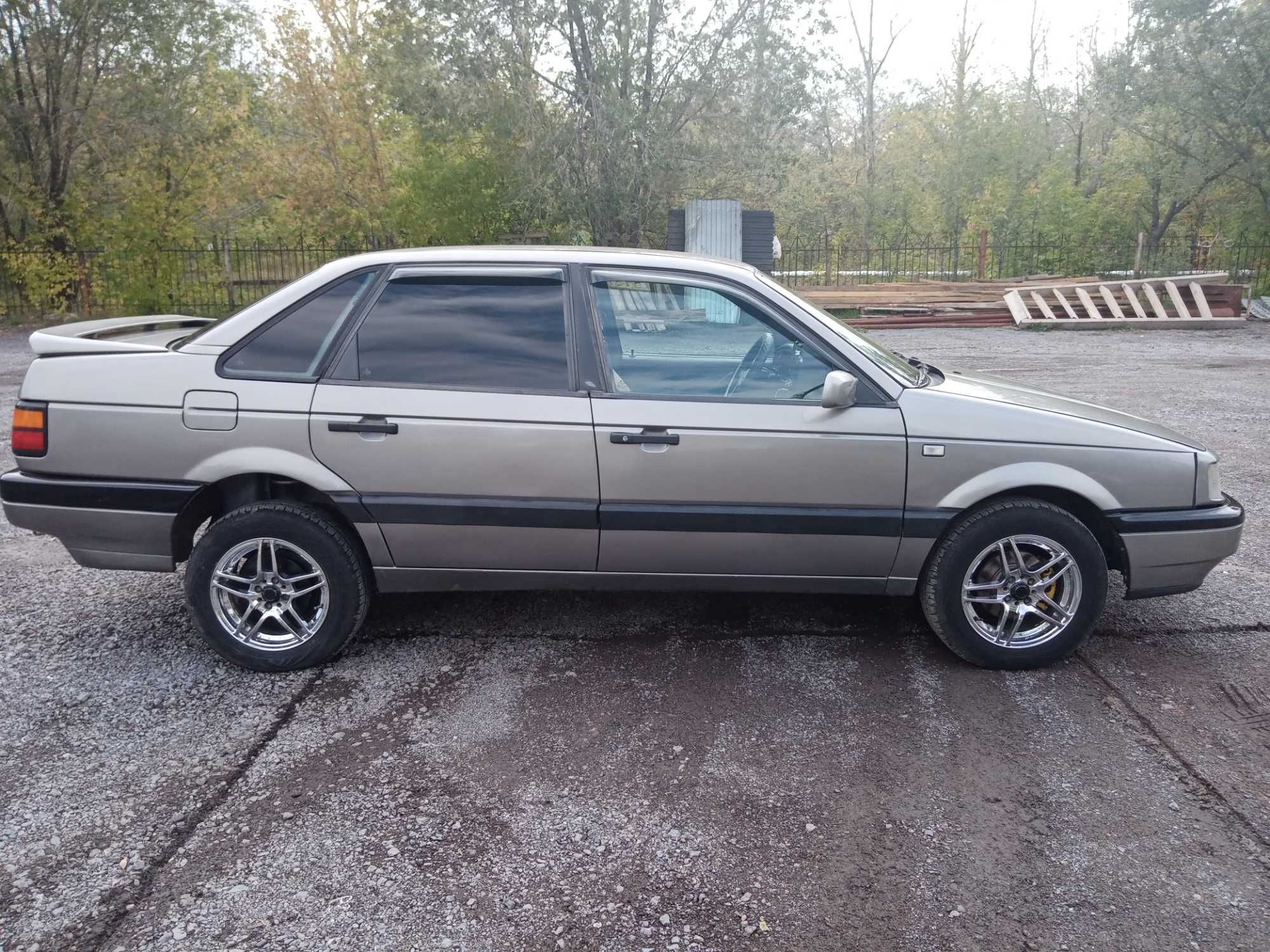 Продаю VW Passat B3