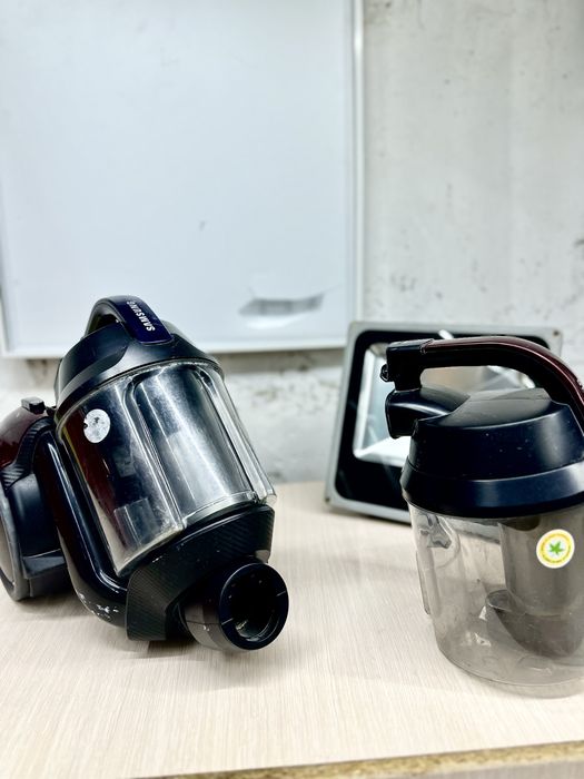 Пылесос сатылады 1-фильтр запасқа қосып береміз