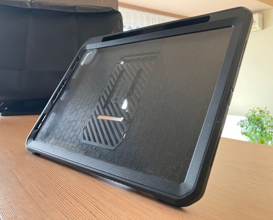 Husa Unicorn Beetle Ipad Pro gen 3 11”