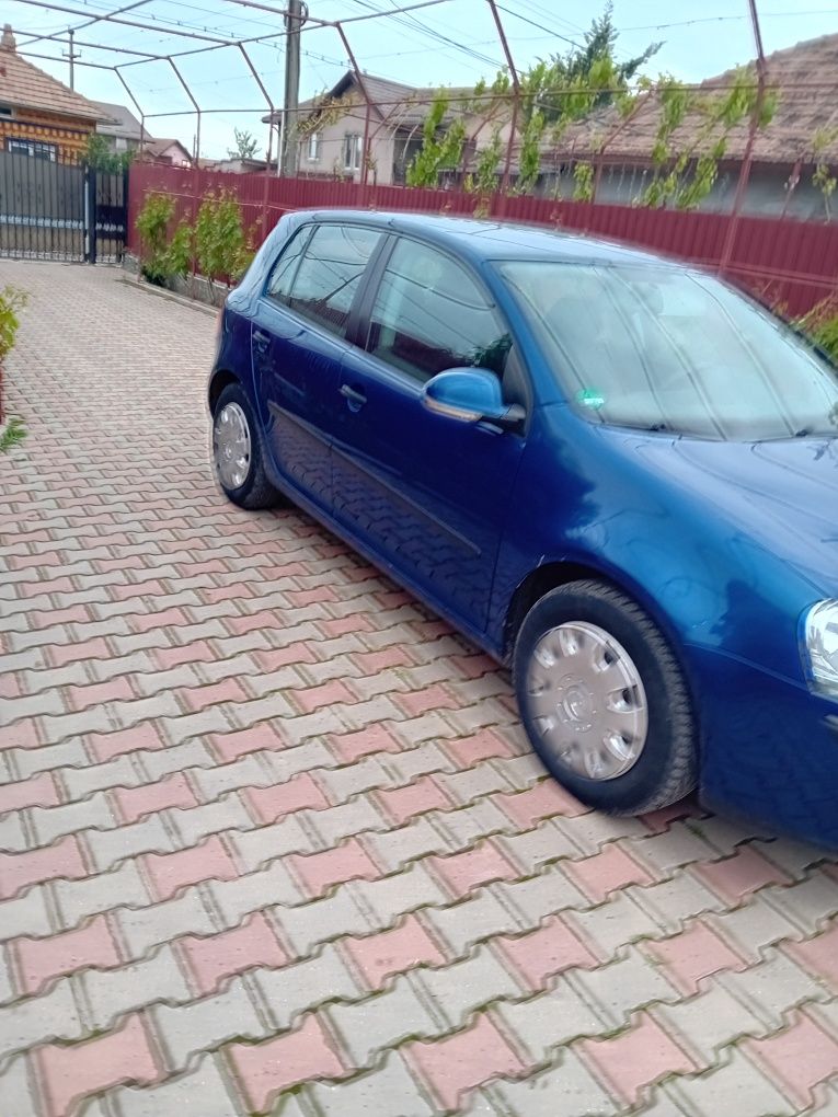 VW Golf 5, benzina, albastru
