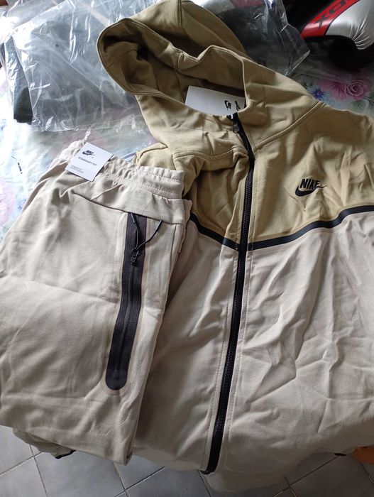 Stone island Nike Екипи нови