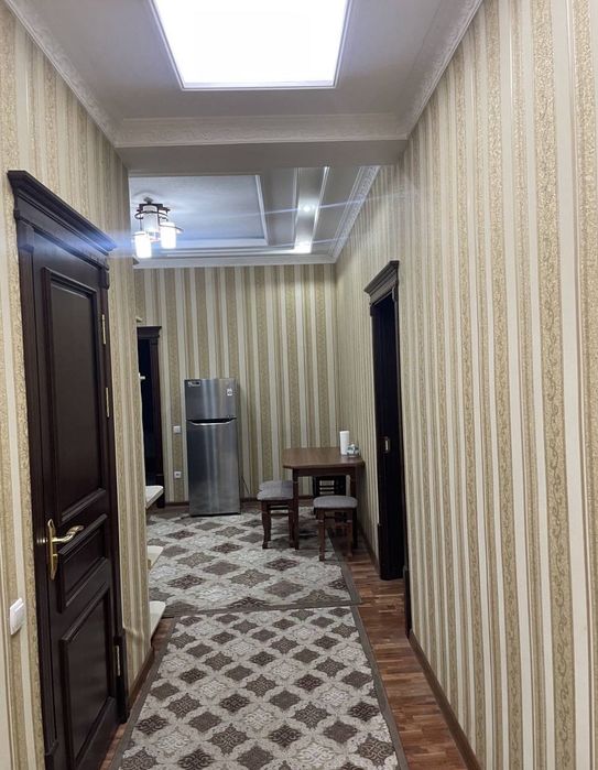 Квартира на Шота Руставели 3/2/4 общ пл 93м Высокопотолочка