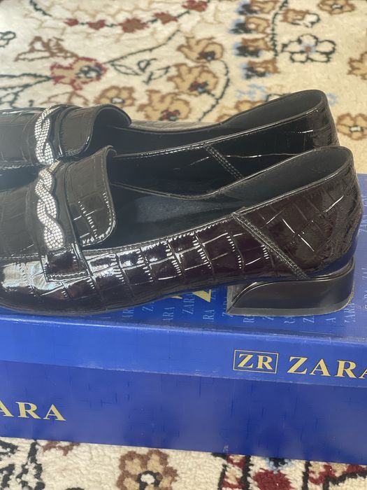 Oyoq kiyim 1 marta kiyilgan