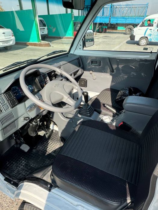 Лабо автомабил сотилади