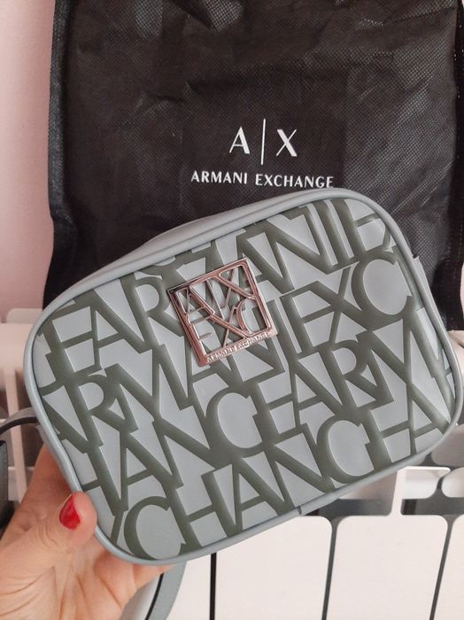 Оригинални нови чанти Armani Exchange Trussardi jeans Pinko Guess