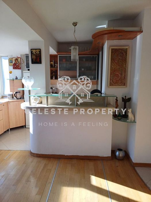 Дава се под наем Тристаен апартамент в София, Лозенец - 101 кв.м за 1200 € - Снимка #2