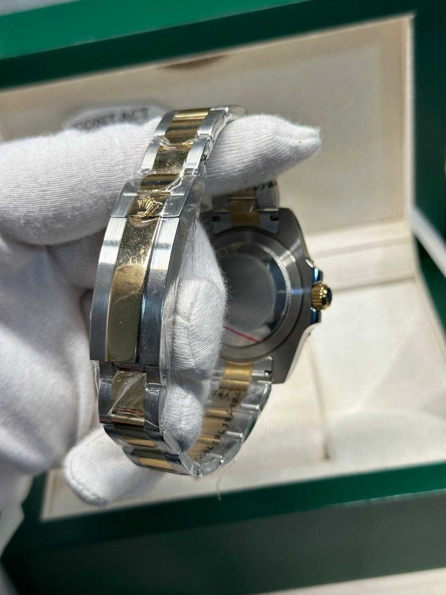 Submariner Rolex 40 MM Two Tone Silver Gold Black Dial