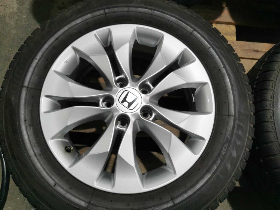 Jante Originale Honda CRV . R17 cu anvelope de iarna