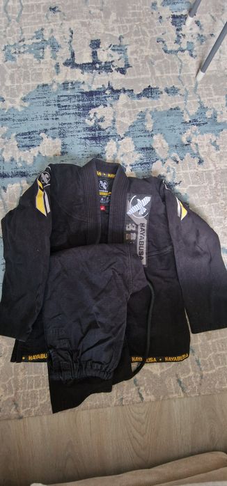 Продам кимоно для джиоджитсу