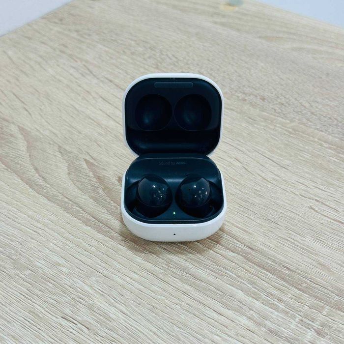 С32 / Беспроводные наушники Samsung Buds 2 /sk152457