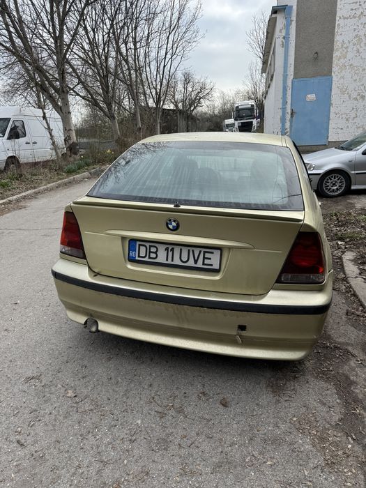 Продавам BMW 318 TDI 2004 на части