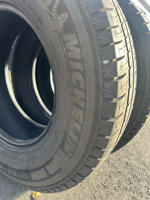 Cauciucuri Michelin 225 75 16C , 8mm banda