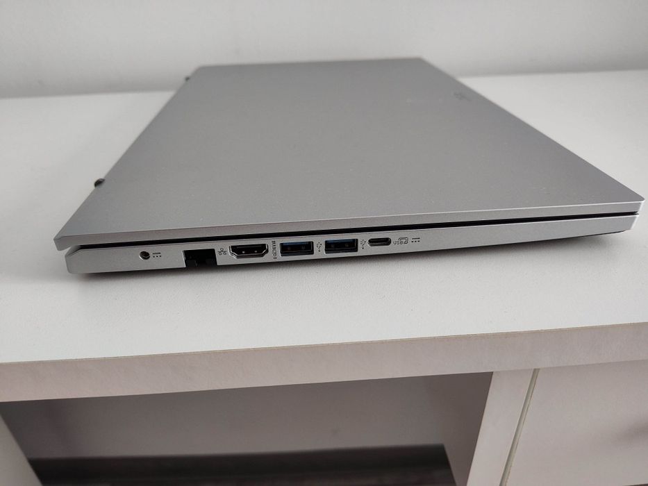 Acer Aspire 3 AMD Ryzen 7 5700U 15.6 Full HD 16 GB DDR4 512 GB SSD