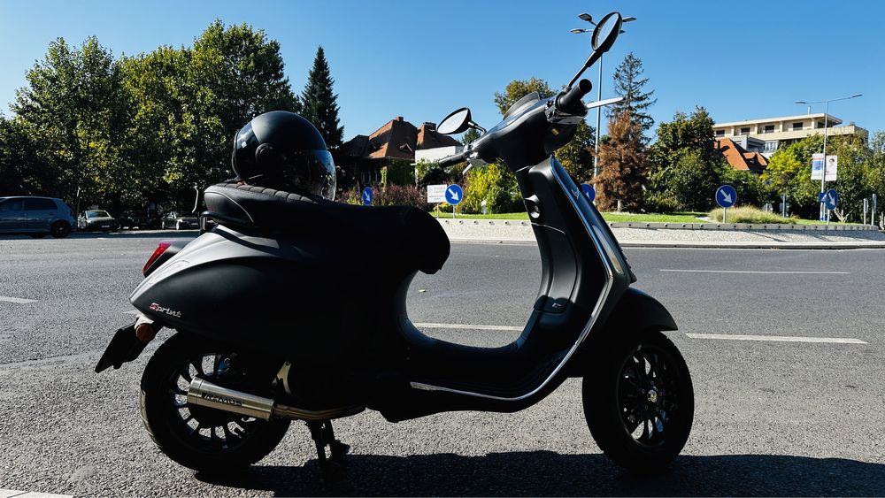 Vespa Sprint S 70cc Negru Mat - Scuter