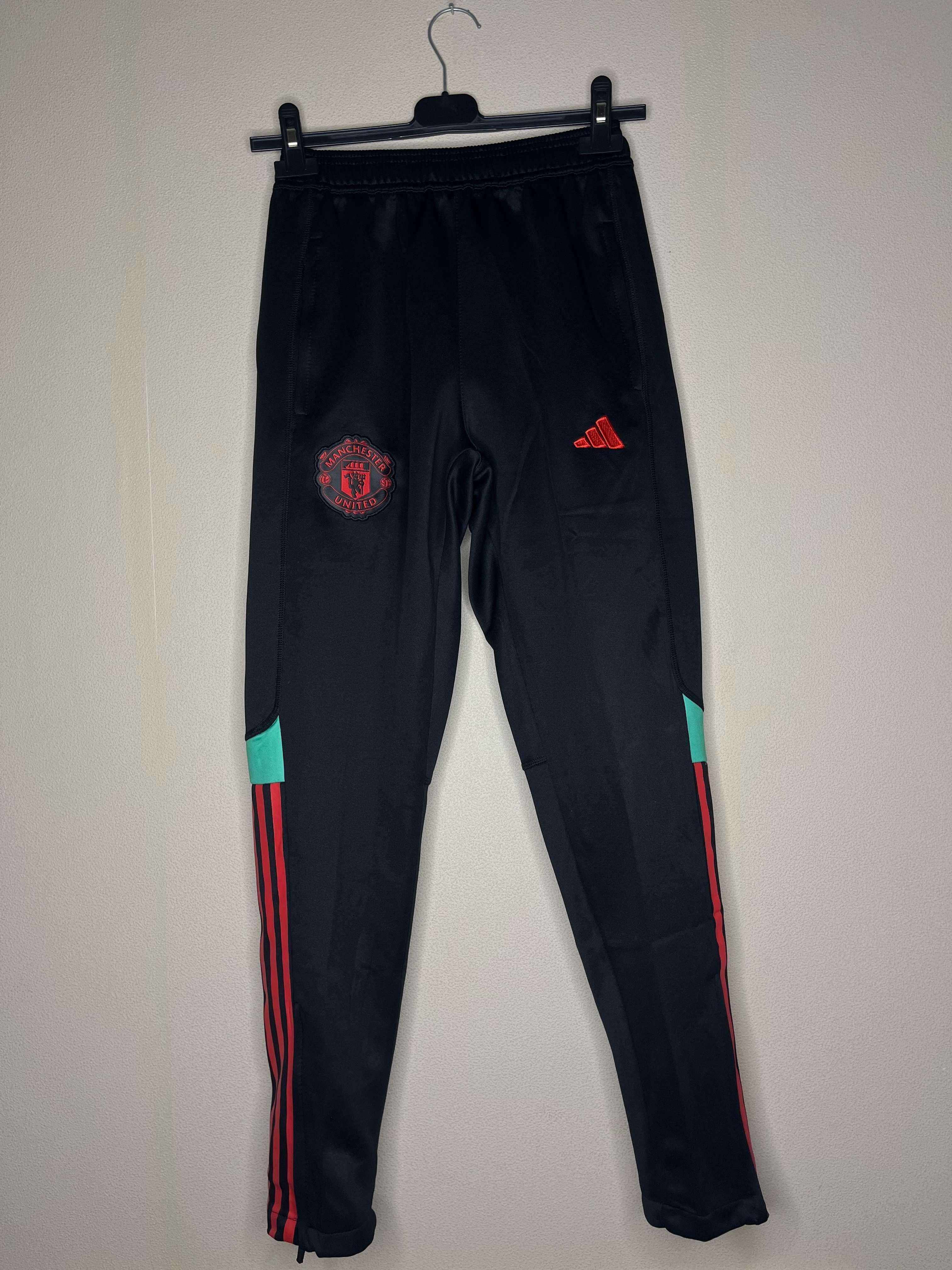 Manchester United Tracksuit Мъжки Екип