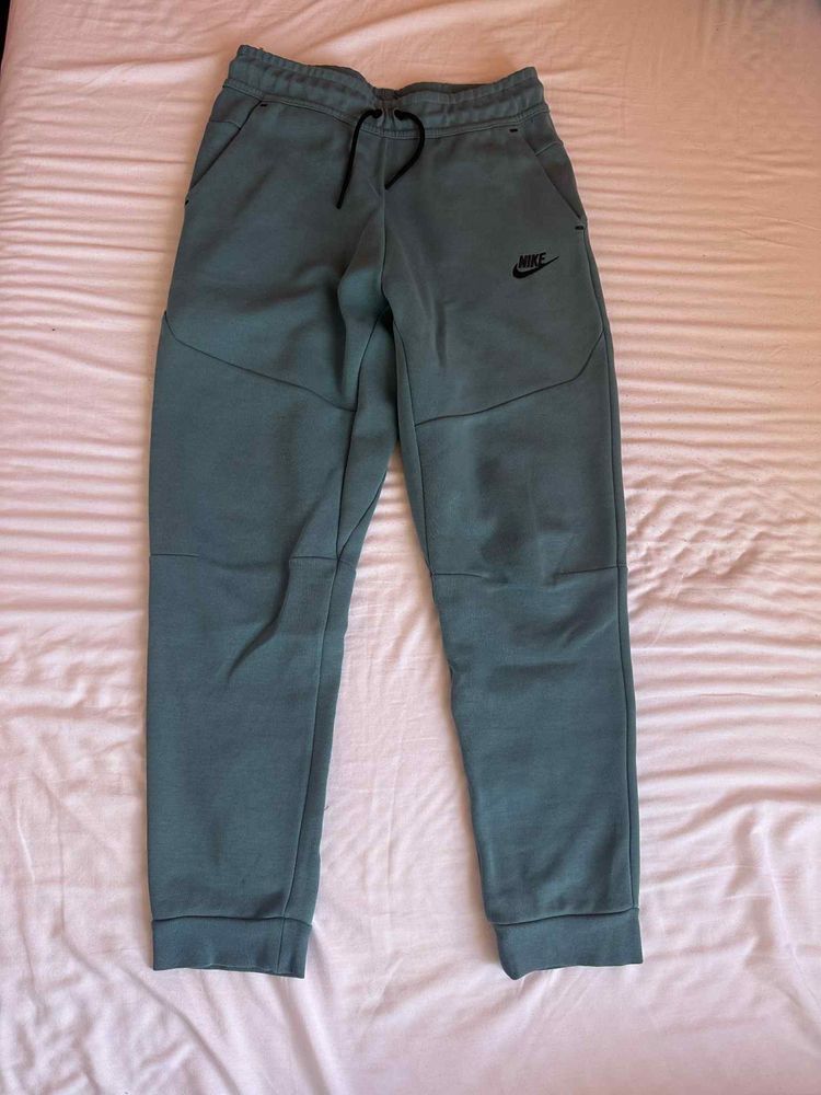 Nike tech fleece долнище хл размер