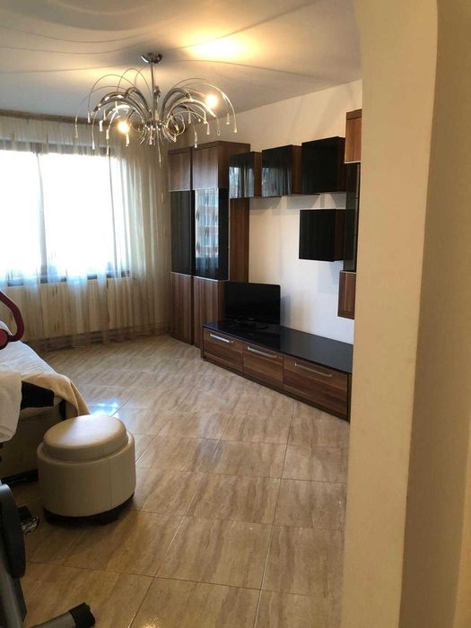 închiriez ap 3 camere Calea București | Mobilat & Utilat | 500 €/lună