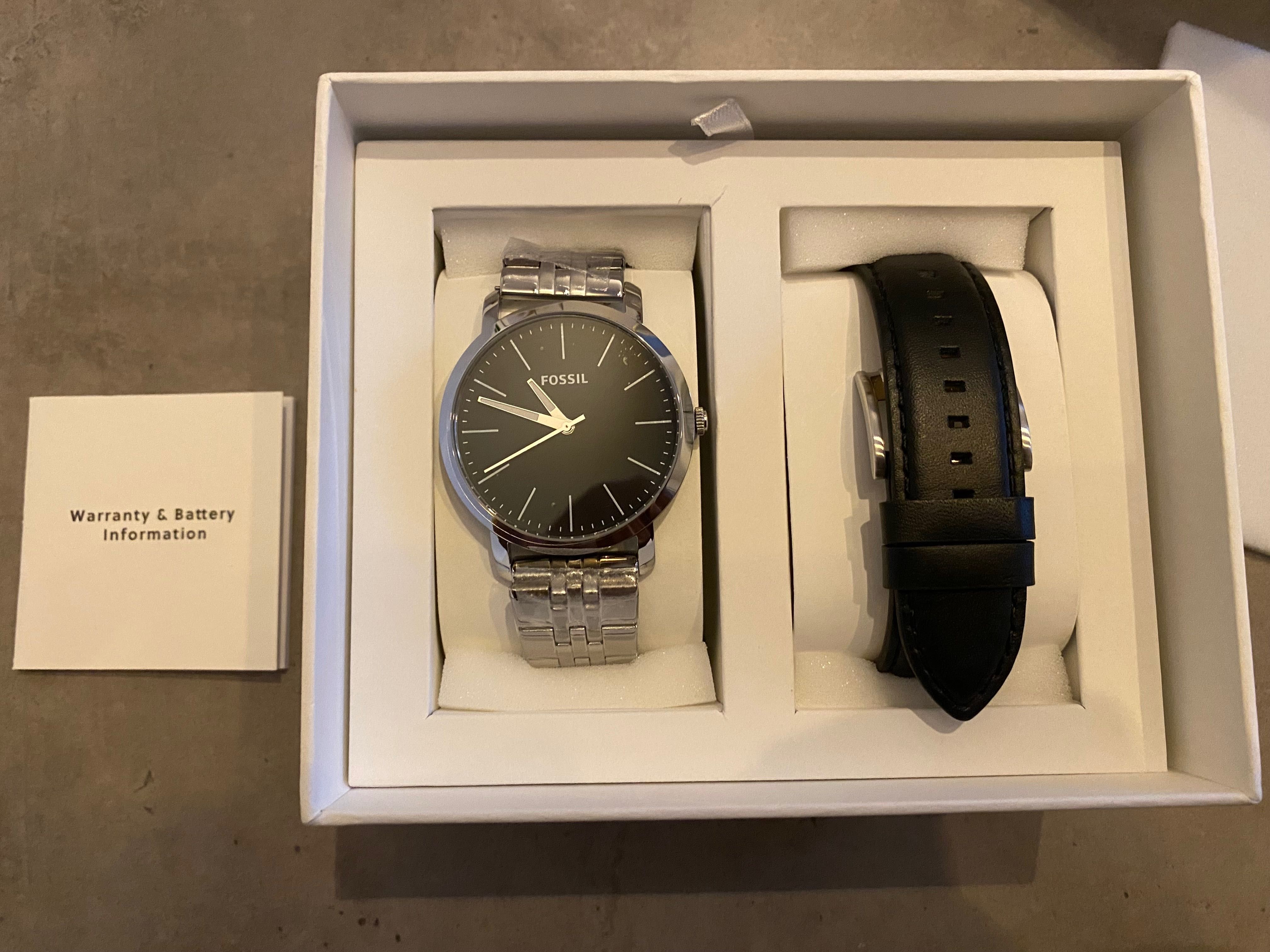 Нов мъжки часовник Fossil със сменяеми каишки