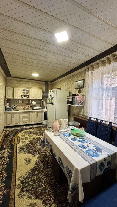 Ховли уй сотилади