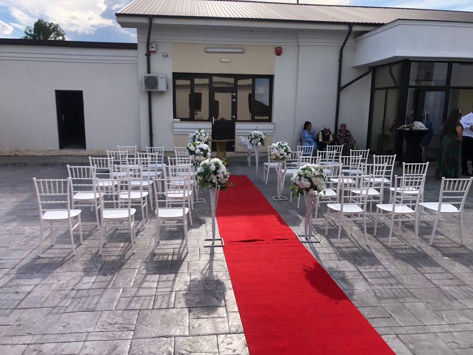 Inchiriez cort pentru nunta,botez,petrecere,onomastica,inmormantare