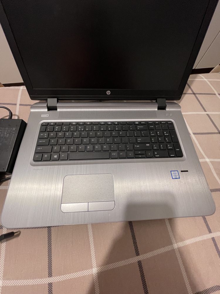 Laptop hp probook 470 g3,i7-6500u,8gb ram,ssd 128gb