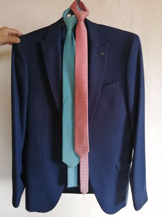 Продам костюм (тройка)