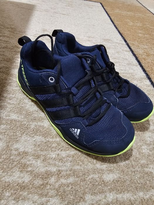 Маратонки Adidas  Terrex